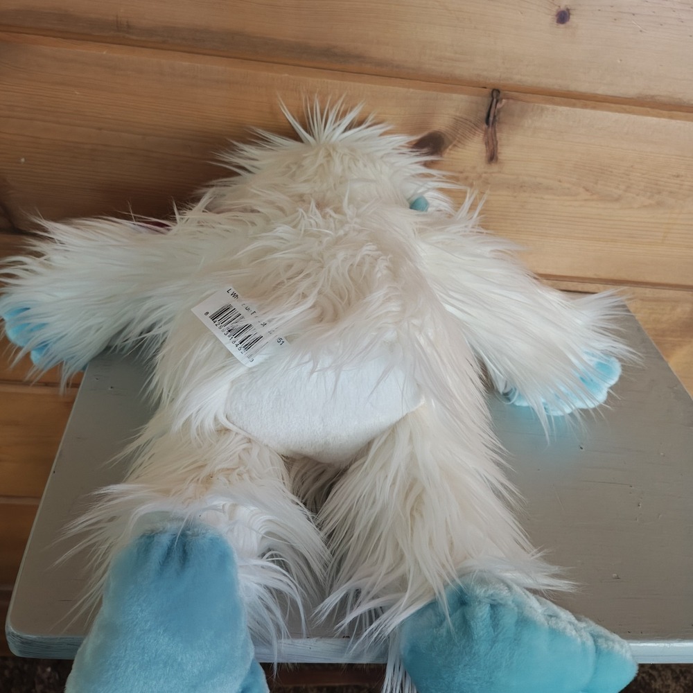 Plush White & Blue BIGFOOT‎ Plush  17" NWT 2023 Yeti Abominable Snowman D2 - Picture 2 of 5